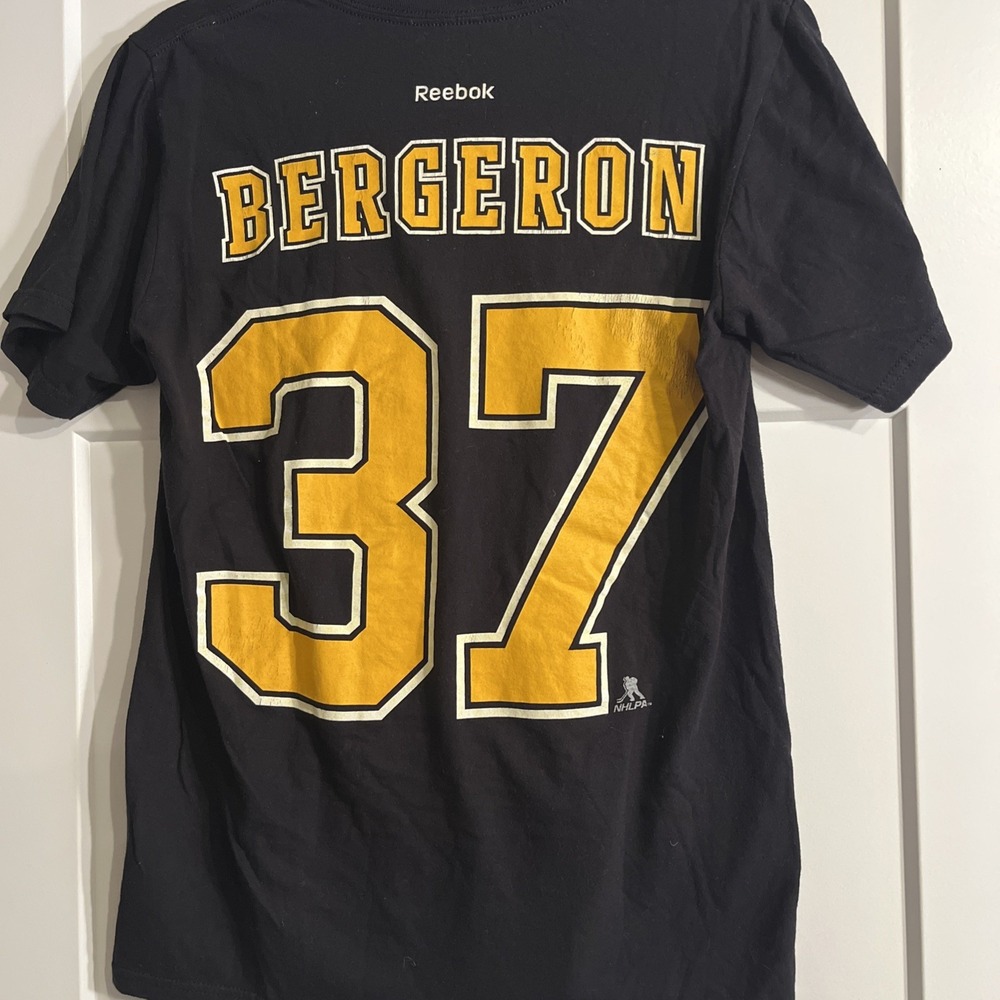 Reebok Boston Bruins Patrice Bergeron Black Player Tshirt Size Small NHLPA
